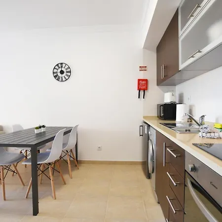 Refuge By Algest * Portimão