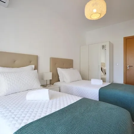 Refuge By Algest Apartment *