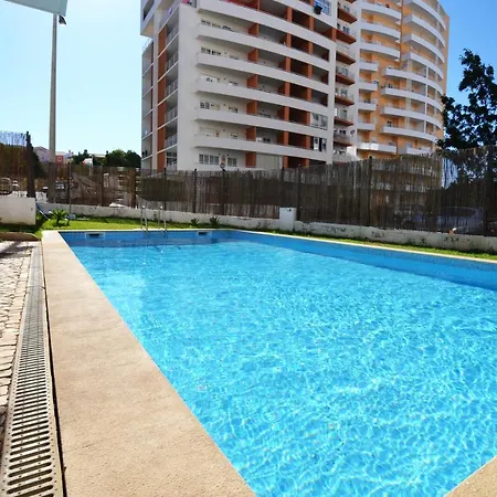 Refuge By Algest Apartment *
